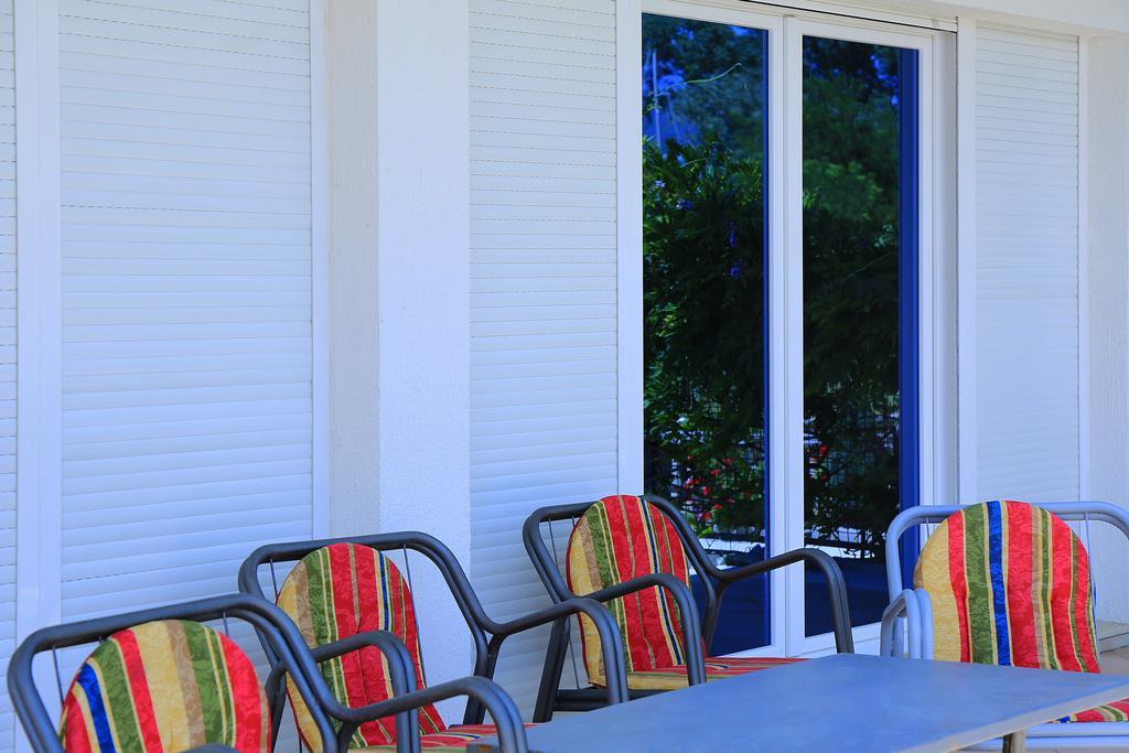 Apartments Riverside แฮร์เซ็ก-โนวี ภายนอก รูปภาพ