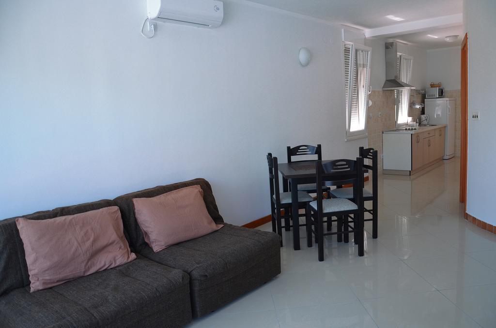 Apartments Riverside แฮร์เซ็ก-โนวี ห้อง รูปภาพ
