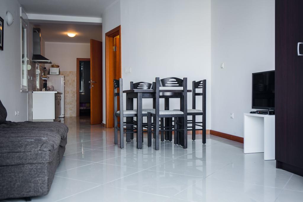 Apartments Riverside แฮร์เซ็ก-โนวี ภายนอก รูปภาพ