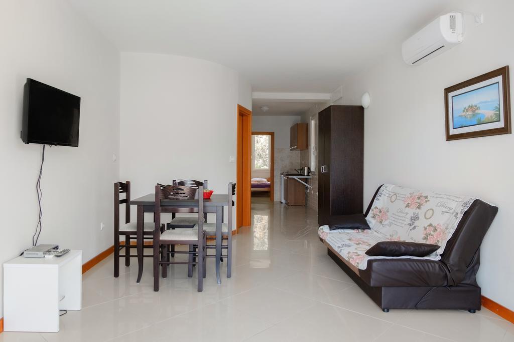 Apartments Riverside แฮร์เซ็ก-โนวี ภายนอก รูปภาพ